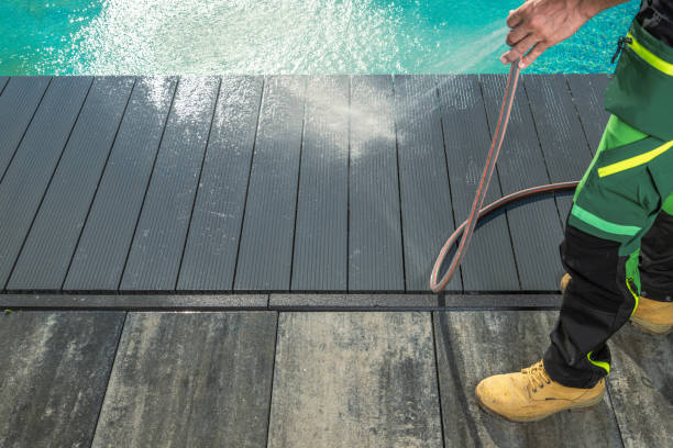 Best Deck Cleaning Services  in Spring Grove, IL
